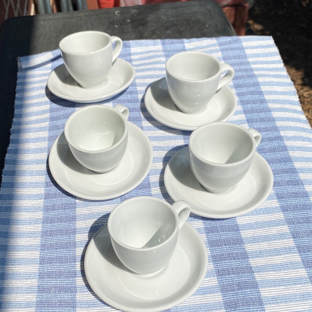 Set of 5 Espresso  Cups & Saucers